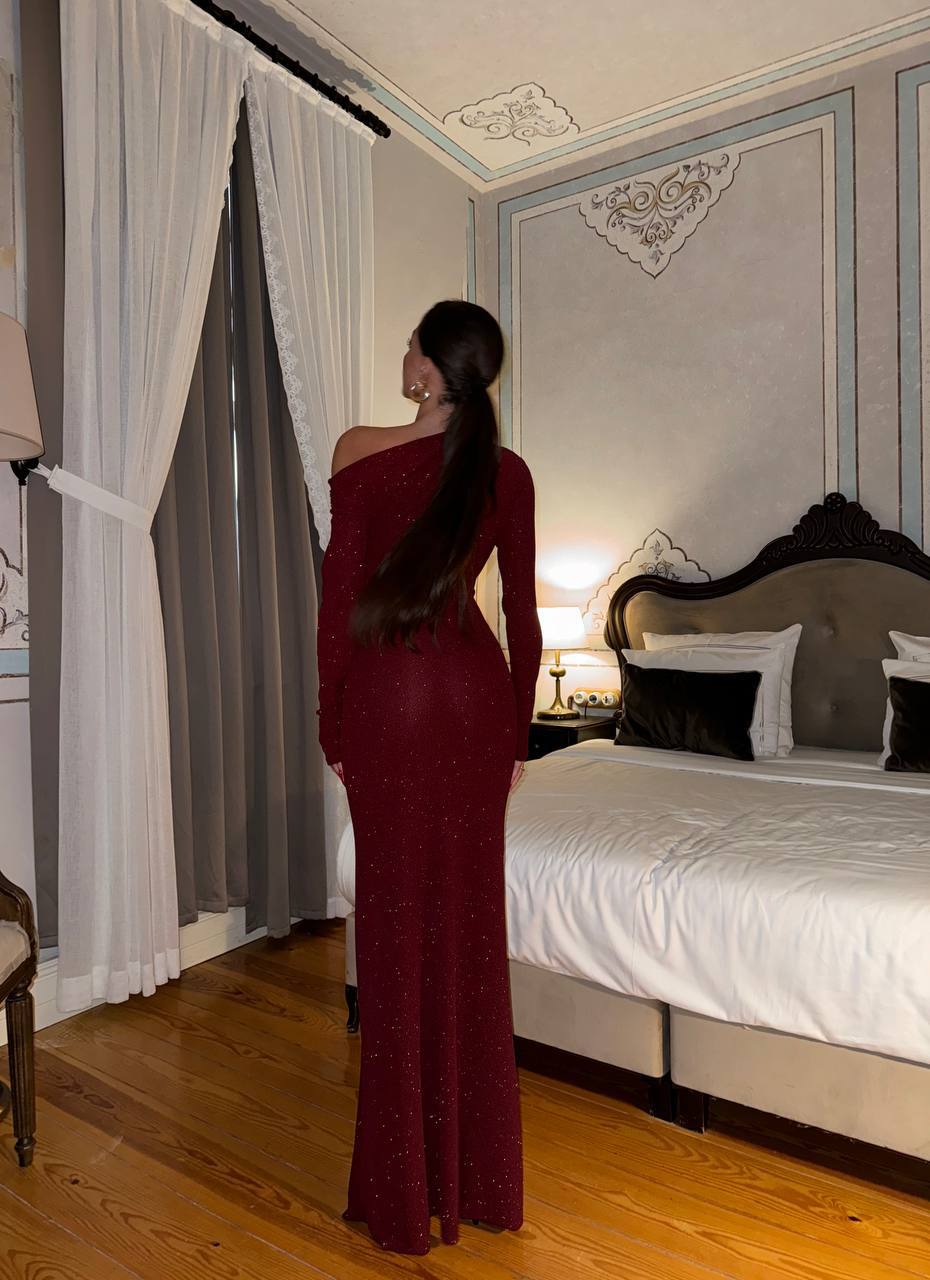 Omuz Detaylı Elbise 